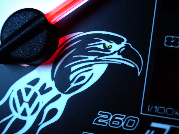 Tachodisplay in der Mitte